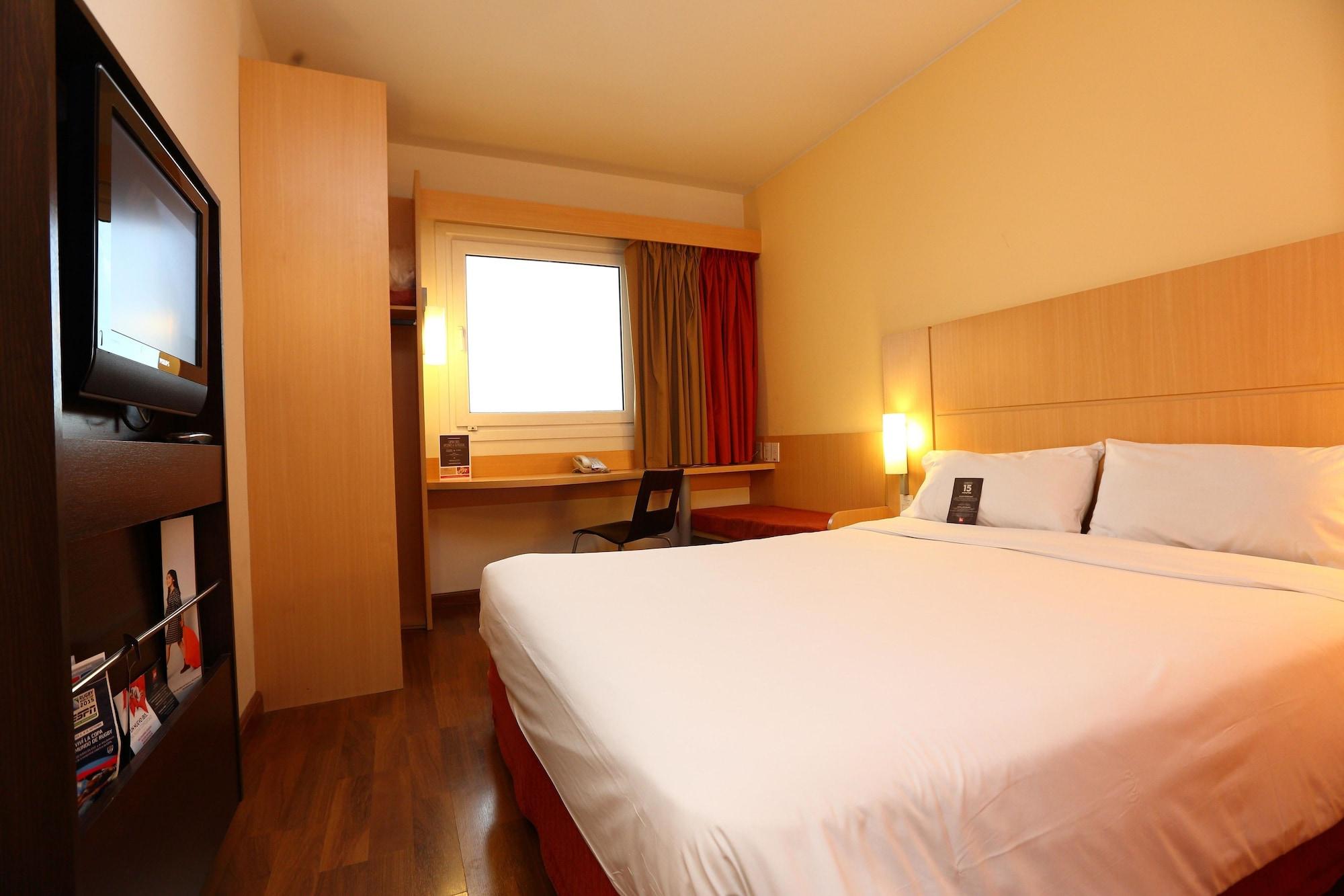 Ibis Buenos Aires Obelisco Hotel Buitenkant foto