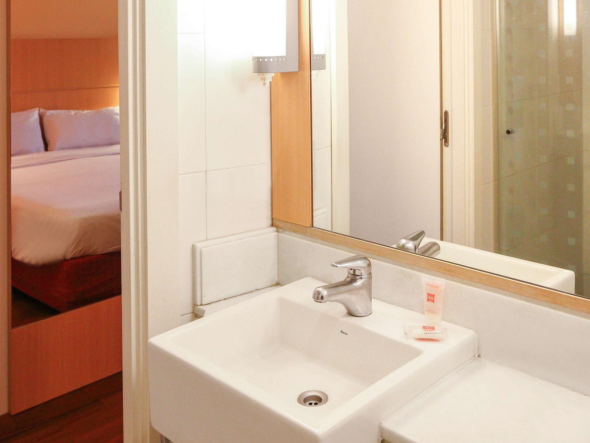 Ibis Buenos Aires Obelisco Hotel Buitenkant foto